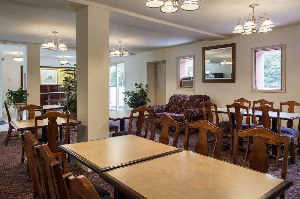 Econo Lodge Petersburg - Fort Lee Exterior foto