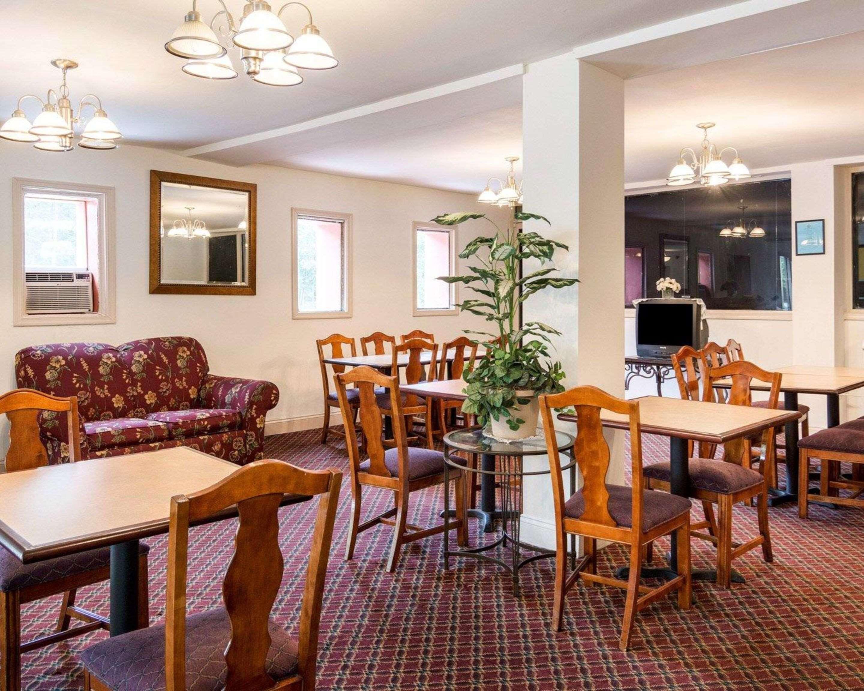 Econo Lodge Petersburg - Fort Lee Exterior foto