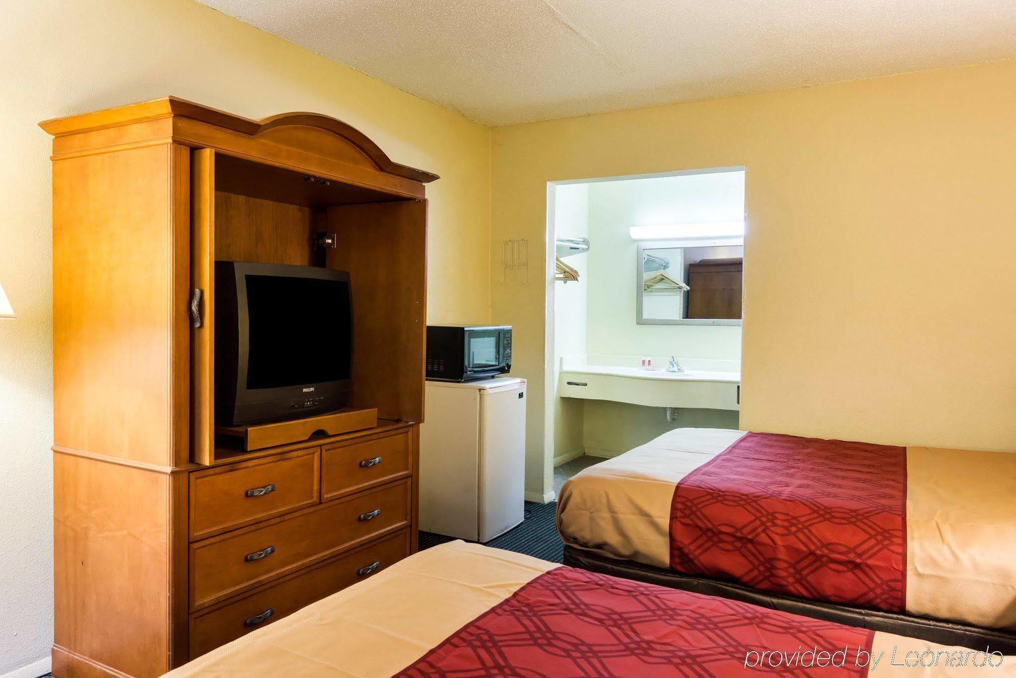 Econo Lodge Petersburg - Fort Lee Exterior foto